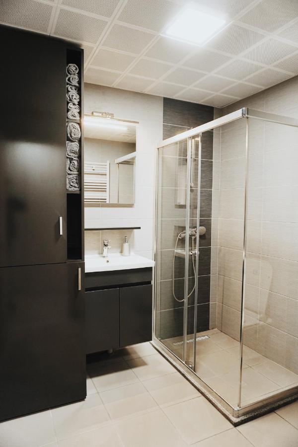 Merdz Spa & Fitness Sky Apartment 斯科普里 外观 照片